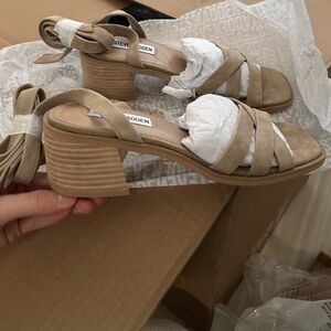 NWT Steve Madden Cory Suede Strappy Sandals